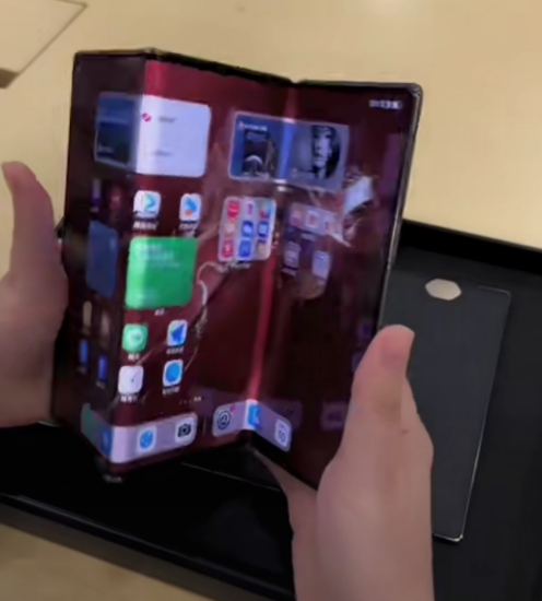 Picture of Huawei Mate XT innovation 360